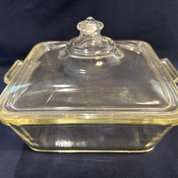 Vintage Pyrex Glass Sqaure Casserole Dish with Lid 653-C