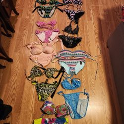 5 Each Womens Size Medium Bathing Suits