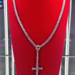 Luxury Moissanite Cross Necklace