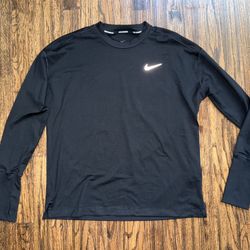 Nike Dri Fit Black Women's Running Top Long Sleeve Round Neck Size Medium