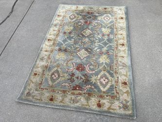 Solid Wool Vintage Bohemian Style Area Rug (4’x6’)