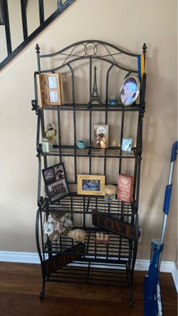 Decorative shelve rack.