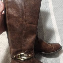Guess Boots Size 6