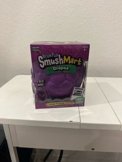 Jumbo Grape Squishy 🍇