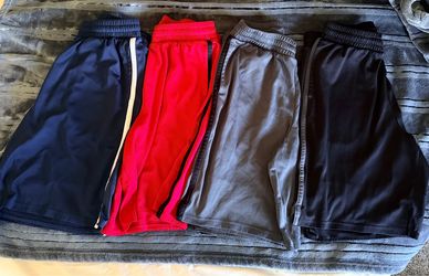 Men’s size M basketball shorts