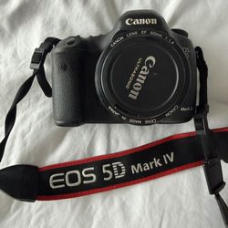 Canon 5D Mark IV