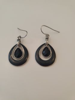 Earings