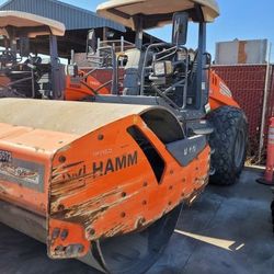 SINGLE DRUM SMOOTH ROLLER 84 INCHES | HAMM H10I