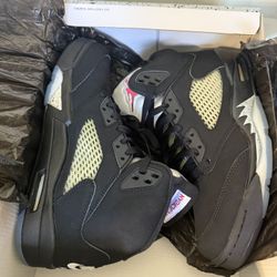 Jordan Retro Metallic 5