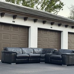 Couch/Sofa Sectional - Black - Recliners - Delivery Available 🚛