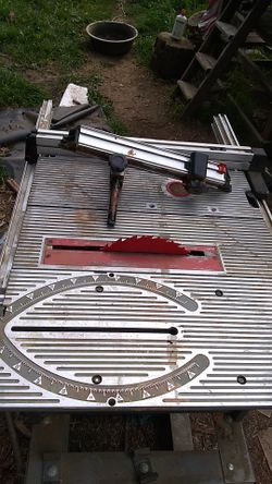 Ryboi bt3000 Tablesaw 