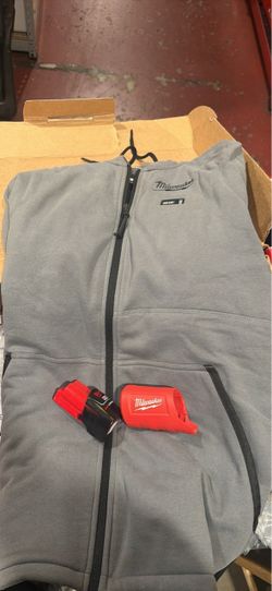 Milwaukee M12 Large Heated Hoodie Kit