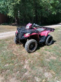 2017 Polaris Four Wheeler Four Wheel Drive Work Good Runs Good Power Steering Works Good Front Differential Is Bad 