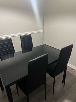 4 seat dining table set