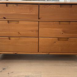Wood Dresser w/ 6-Drawer Groove Handle