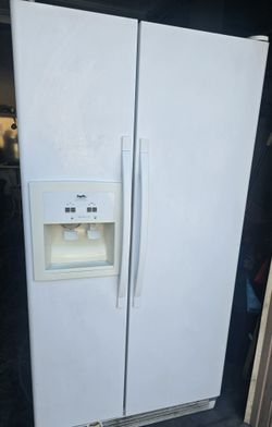 Whirlpool Refrigerator