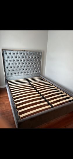 Queen Bed