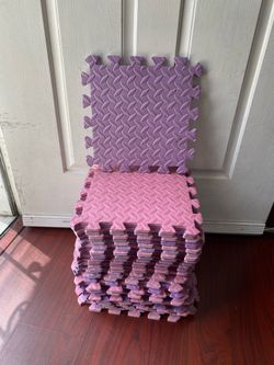 Girls’ floor mats