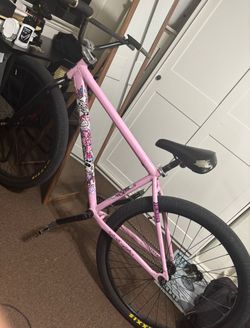 Throne Pink Chad 29er