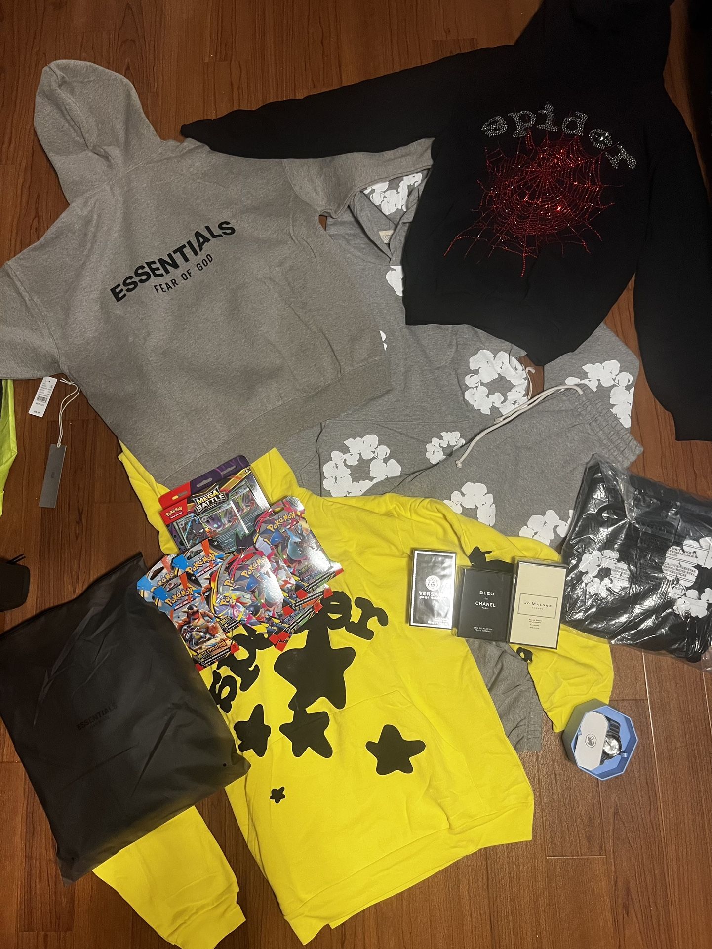 HOODIES, COLOGNE/ POKÉMON