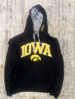 J. America Black and Yellow Iowa Hawkeyes Sweater size XL