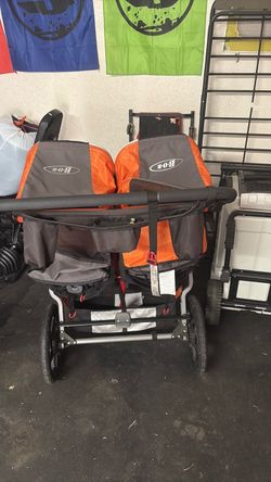 Jogger stroller