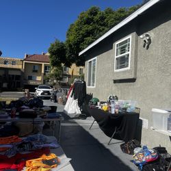 Yard Sale 