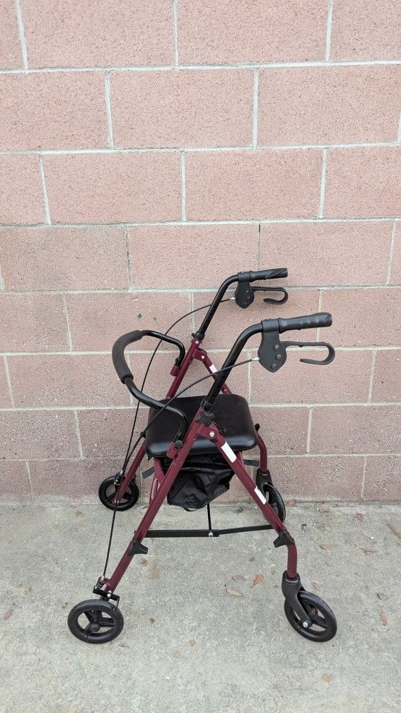 Walker/Rollator