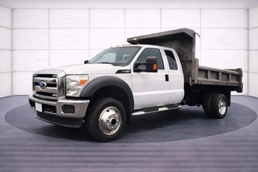 2015 Ford F550 Super Duty Super Cab & Chassis