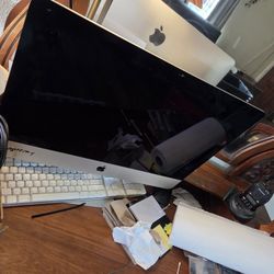 Apple Computer Works Great