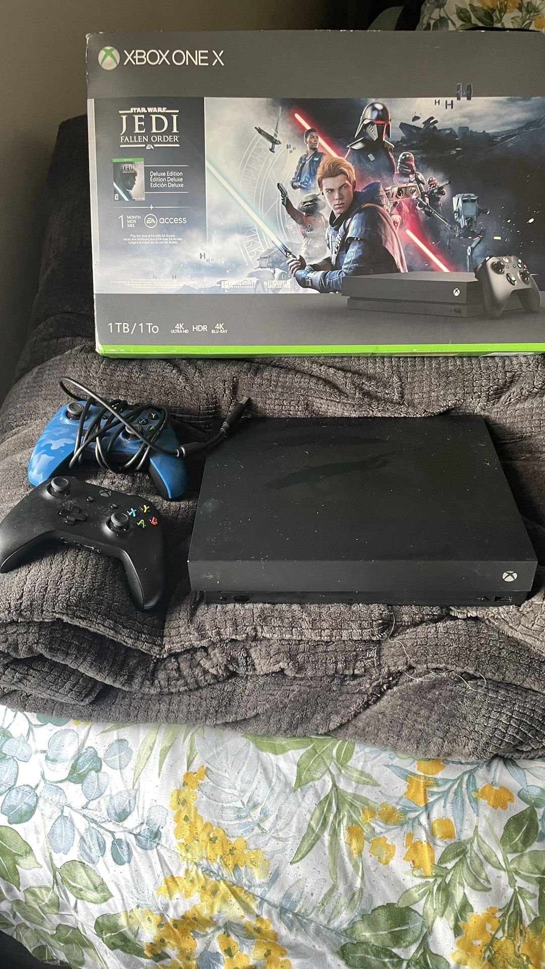 Xbox One W/2 Remotes