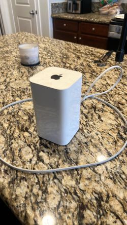 Apple AirPort Extreme wireless router
