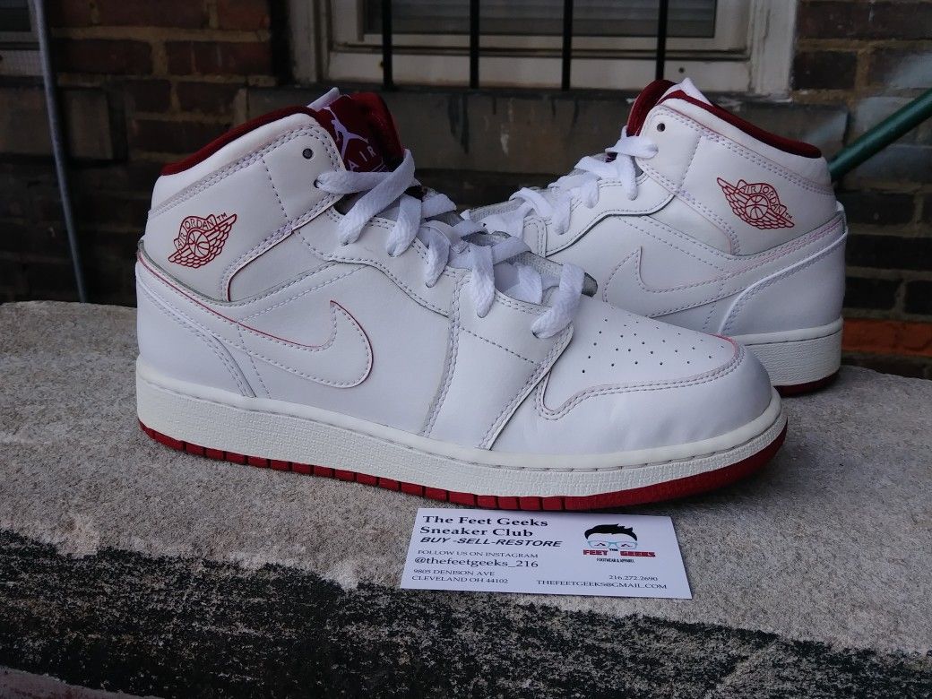 AIR JORDAN 1 MID GS KIDS SHOES SIZE 6Y EXCELLENT USED CONDITION $40