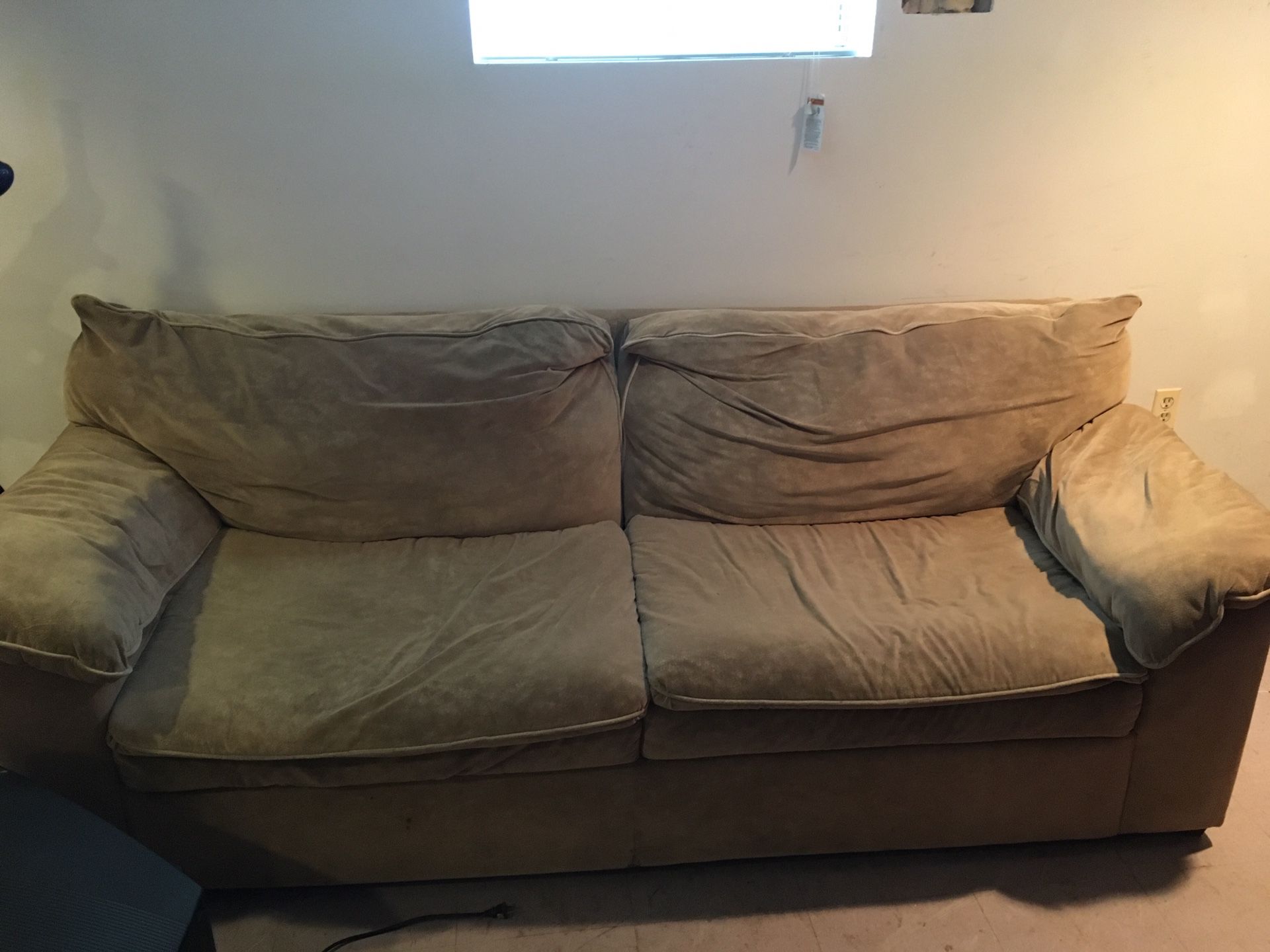 Large sofa for free must load and pick up.