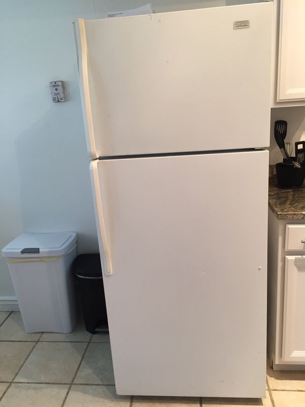 Roper refrigerator works good for Sale in El Paso, TX OfferUp