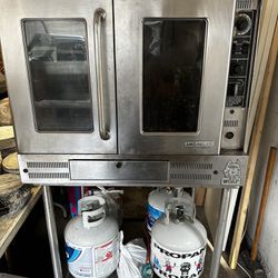 Wolf Range Co. Propane Oven (Restaurant)  Need Gone ASAP