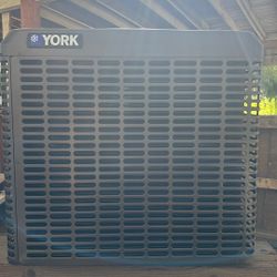 🔥 BRAND NEW YORK 4-TON COMMERCIAL AC UNIT - NEVER USED! 🔥