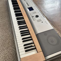 Yamaha Grand electric Keyboard