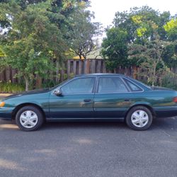 1995 Ford Taurus