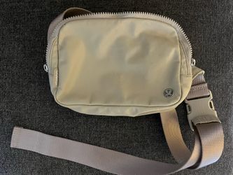 Lululemon Belt Bag 2L