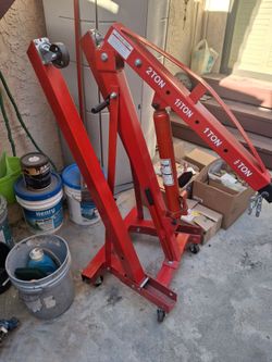 Engine hoist