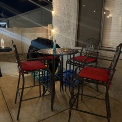 Patio Table And Chairs 
