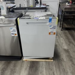 GE - Top Control 24” Wide Dishwasher In White 