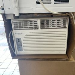 10k Btu Air Conditioner AC  110v