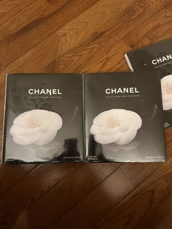 Chanel Book 2022