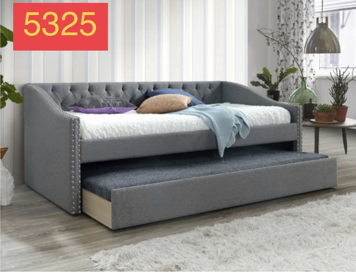 Daybed With 6” Memory Foam Mattress Included