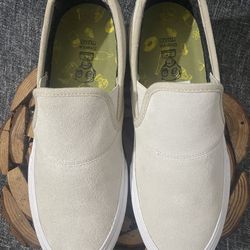 New!!!White Emerica Shoes Size:7.5For Man