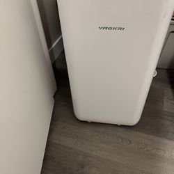 Vagkri 12,000 BTU PORTABLE AC