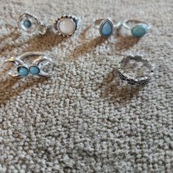 Womens Rings (Size 7)