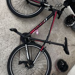 Giant Atx For Pc Trade / Sale Price Is negotiable